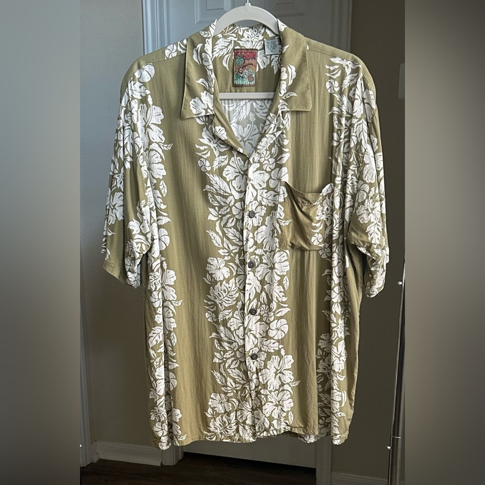 Pineapple Connection Men’s Hawaiian Shirt